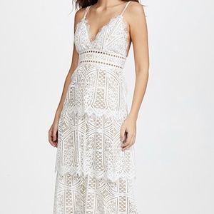 Saylor Sunny Tiered Lace Dress in White  Size M